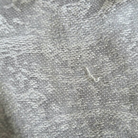 Cashmere blend black white and gray scarf. - Picture 10 of 10